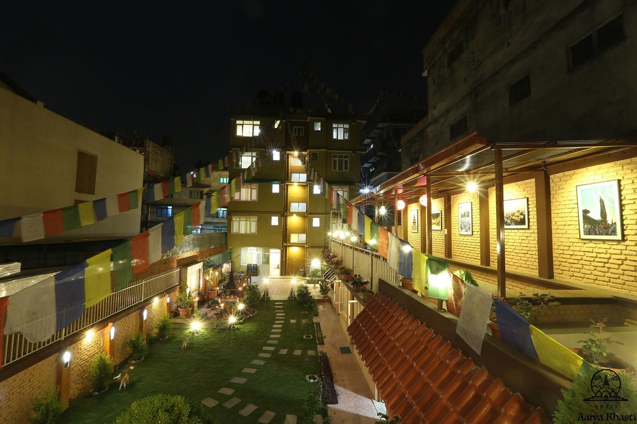 Aarya Chaitya Inn Catmandu Exterior foto